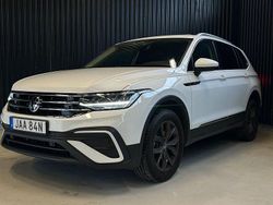 Vit Begagnad 2022 VW Tiguan Allspace SUV | 379 900 kr (Marknadspris)