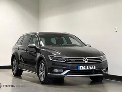 Mörkgrå (grå metallic) Begagnad 2018 VW Passat Alltrack SE Kombi | 199 900 kr (Marknadspris)