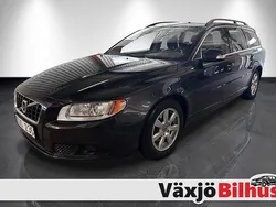 Grå Begagnad 2010 Volvo V70 Momentum Kombi | 89 900 kr (Marknadspris)