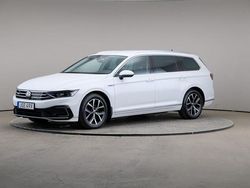 Vit Begagnad 2022 VW Passat Executive Kombi | 235 000 kr (Bra pris)