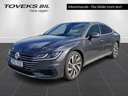 Mörkgrå (mangangrå metallic) Begagnad 2020 VW Arteon GT Halvkombi | 279 900 kr (Marknadspris)