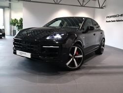 Svart (black) Begagnad 2024 Porsche Cayenne S E-Hybrid SUV | 1 395 000 kr (Dyr)