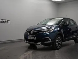 Mörkgrön Begagnad 2017 Renault Captur Intens SUV | 119 500 kr (Marknadspris)