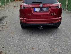 Röd Begagnad 2018 Toyota RAV4 Hybrid SUV | 265 000 kr (Marknadspris)