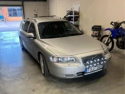 Grå Begagnad 2008 Volvo V70 Momentum Kombi | 40 000 kr (Marknadspris)