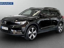 Svart Begagnad 2023 Volvo XC40 Plus SUV | 349 900 kr