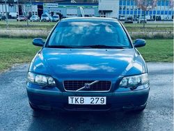 Blå Begagnad 2002 Volvo S60 Sedan | 19 000 kr (Marknadspris)