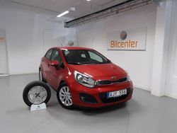 Röd Begagnad 2013 Kia Rio Halvkombi | 67 900 kr (Marknadspris)