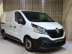 Vit (vit metallic) Begagnad 2017 Renault Trafic Van | 89 900 kr (Superpris)