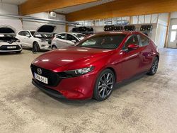 Röd Begagnad 2019 Mazda 3 Halvkombi | 209 000 kr (Marknadspris)
