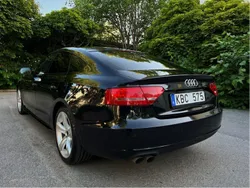 Svart Begagnad 2010 Audi A5 Sport Sportkupé | 85 000 kr