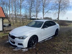 Vit Begagnad 2016 BMW 320 M Sport Sedan | 178 000 kr (Marknadspris)