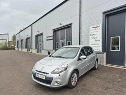Silver Begagnad 2011 Renault Clio R.S. Halvkombi | 42 000 kr (Marknadspris)
