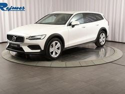 Vit (crystal vit metallic) Begagnad 2024 Volvo V60 CC Core Kombi | 399 900 kr (Superpris)