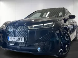 Svart (black) Begagnad 2022 BMW iX SUV | 639 900 kr (Superpris)