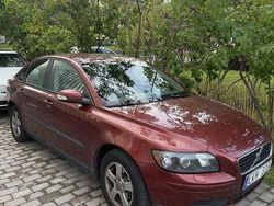Röd Begagnad 2007 Volvo S40 Kinetic Sedan | 31 000 kr (Marknadspris)