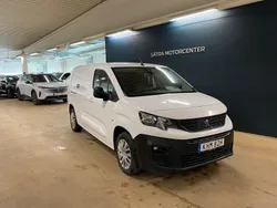 Vit Begagnad 2022 Peugeot Partner Minibuss | 239 900 kr (Dyr)