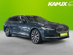 Mörkblå (blå) Begagnad 2022 Volvo V90 Momentum Kombi | 364 800 kr (Marknadspris)
