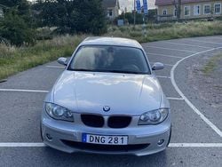 Silver Begagnad 2005 BMW 118 Advantage Halvkombi | 57 000 kr (Marknadspris)