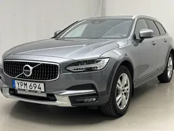 Grå Begagnad 2019 Volvo V90 CC Pro Kombi | 270 000 kr (Marknadspris)