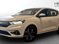 Vit (white) Ny 2025 Dacia Sandero Expression Halvkombi | 219 900 kr (Marknadspris)