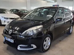 Svart Begagnad 2014 Renault Scénic III Minibuss | 69 999 kr (Marknadspris)