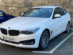 Vit Begagnad 2019 BMW 320 Gran Turismo Sport Line Halvkombi | 220 000 kr (Lite dyr)