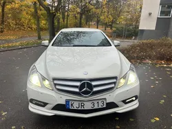 Vit Begagnad 2010 Mercedes E200 AMG Sportkupé | 110 000 kr (Marknadspris)