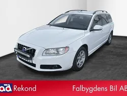 Vit Begagnad 2010 Volvo V70 Momentum Kombi | 59 000 kr (Bra pris)