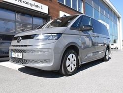 Grå Begagnad 2022 VW Multivan Van | 485 700 kr (Marknadspris)