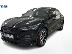 Svart Begagnad 2021 Ford Mustang Mach-E Standard Range SUV | 369 000 kr (Marknadspris)