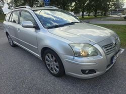 Silver Begagnad 2007 Toyota Avensis Kombi | 15 000 kr (Bra pris)
