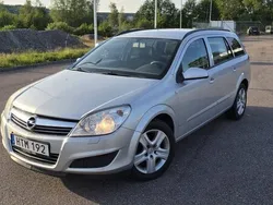 Grå Begagnad 2009 Opel Astra Kombi | 22 900 kr (Marknadspris)