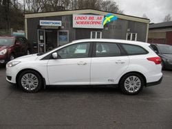 Vit Begagnad 2015 Ford Focus Trend Kombi | 64 500 kr (Marknadspris)
