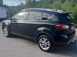 Svart Begagnad 2013 Ford Kuga Titanium SUV | 90 000 kr (Bra pris)