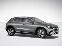Mörkgrå Begagnad 2023 Mercedes GLA250 Advanced Plus SUV | 635 600 kr