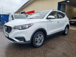 Vit Begagnad 2020 MG ZS Comfort Sedan | 182 000 kr (Marknadspris)