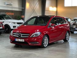 Röd Begagnad 2014 Mercedes B180 Minibuss | 99 900 kr (Marknadspris)