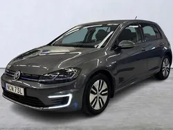 Mörkgrå Begagnad 2019 VW e-Golf Halvkombi | 155 000 kr (Marknadspris)