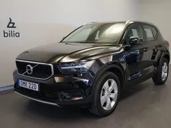 Svart Begagnad 2022 Volvo XC40 Momentum SUV | 319 500 kr (Bra pris)