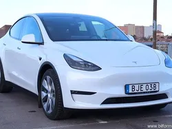 Vit samma som bilen Begagnad 2021 Tesla Model Y Long Range AWD SUV | 419 500 kr (Superpris)