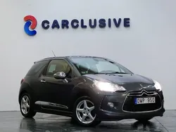 Flerfärgad Begagnad 2013 Citroën DS3 Chic Halvkombi | 57 700 kr