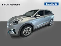 Grå (silky silver) Begagnad 2022 Kia e-Niro 2 SUV | 249 900 kr (Bra pris)
