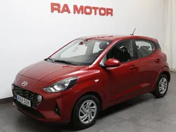 Röd Begagnad 2022 Hyundai i10 Essential Halvkombi | 144 800 kr (Marknadspris)