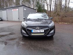 Svart Begagnad 2012 Hyundai i30 Kombi | 59 900 kr (Marknadspris)