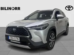 Silver Begagnad 2022 Toyota Corolla Cross SUV | 359 900 kr (Marknadspris)