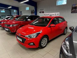 Röd Begagnad 2018 Hyundai i20 Comfort Halvkombi | 139 000 kr (Dyr)