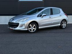 Ljusgrå (vit) Begagnad 2010 Peugeot 308 Halvkombi | 33 800 kr (Marknadspris)
