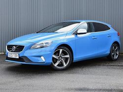 Blå Begagnad 2016 Volvo V40 R-Design Halvkombi | 149 900 kr (Bra pris)