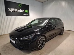 Svart Begagnad 2020 Hyundai i30 N Line Halvkombi | 199 900 kr (Marknadspris)